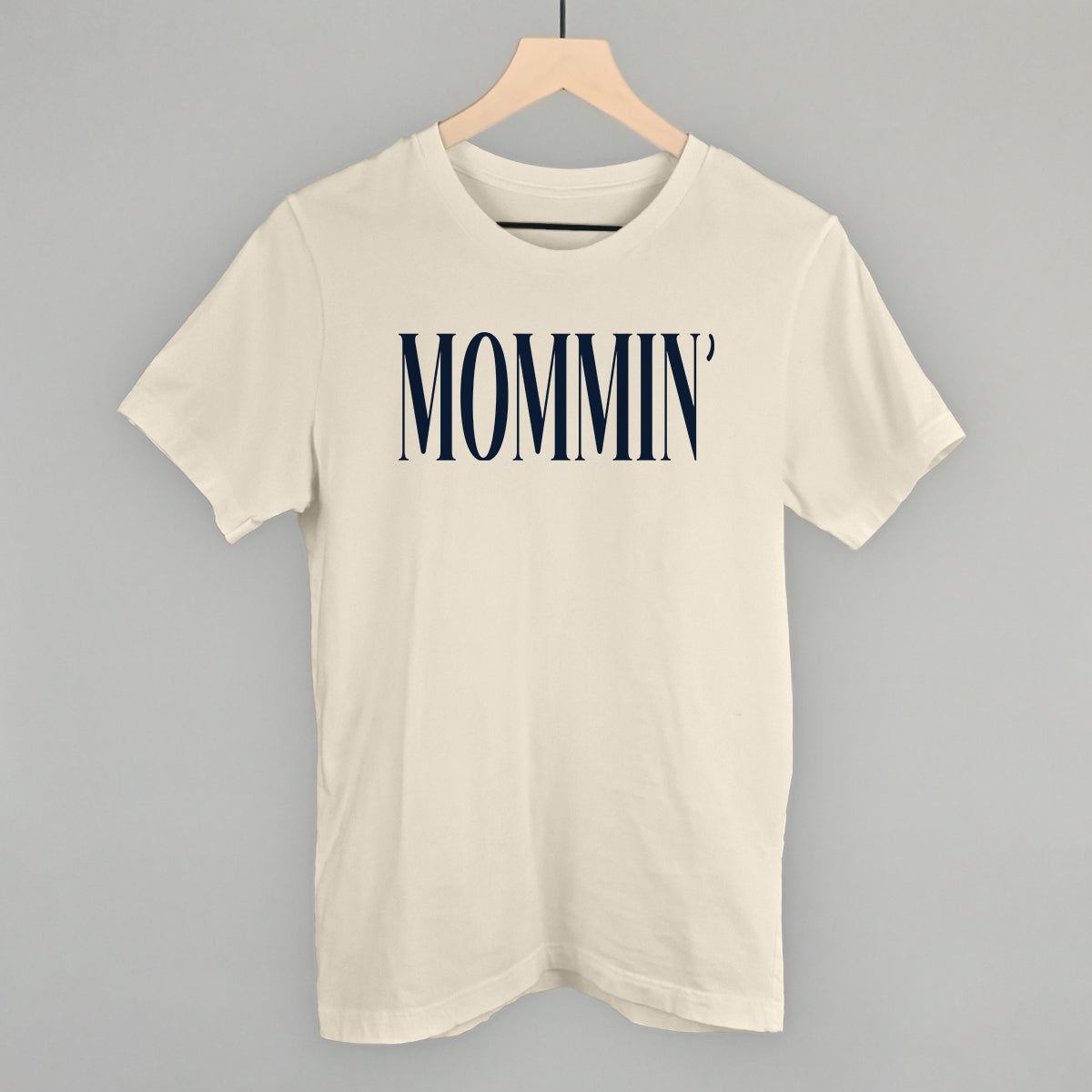 Mommin' Blue Text