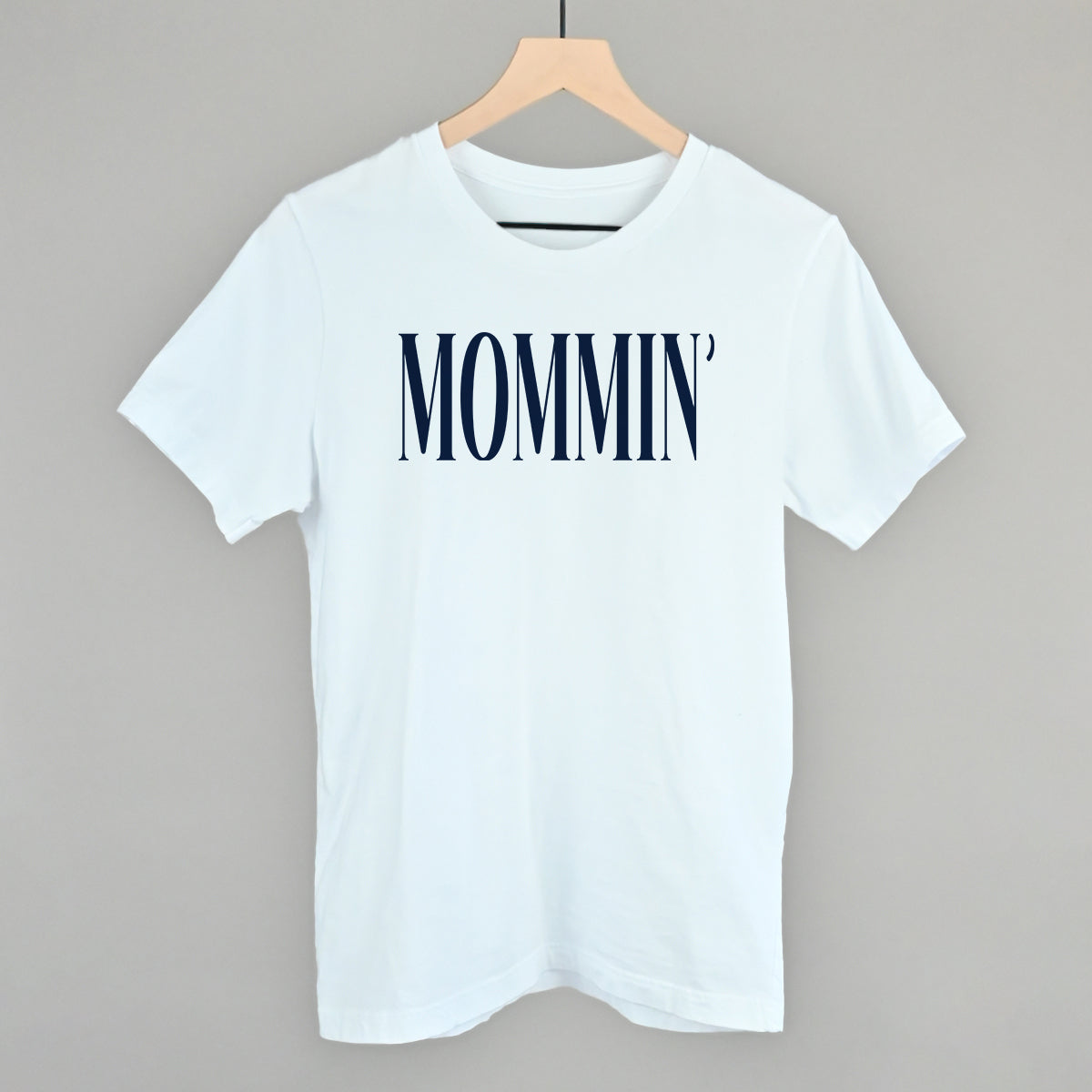 Mommin' Blue Text