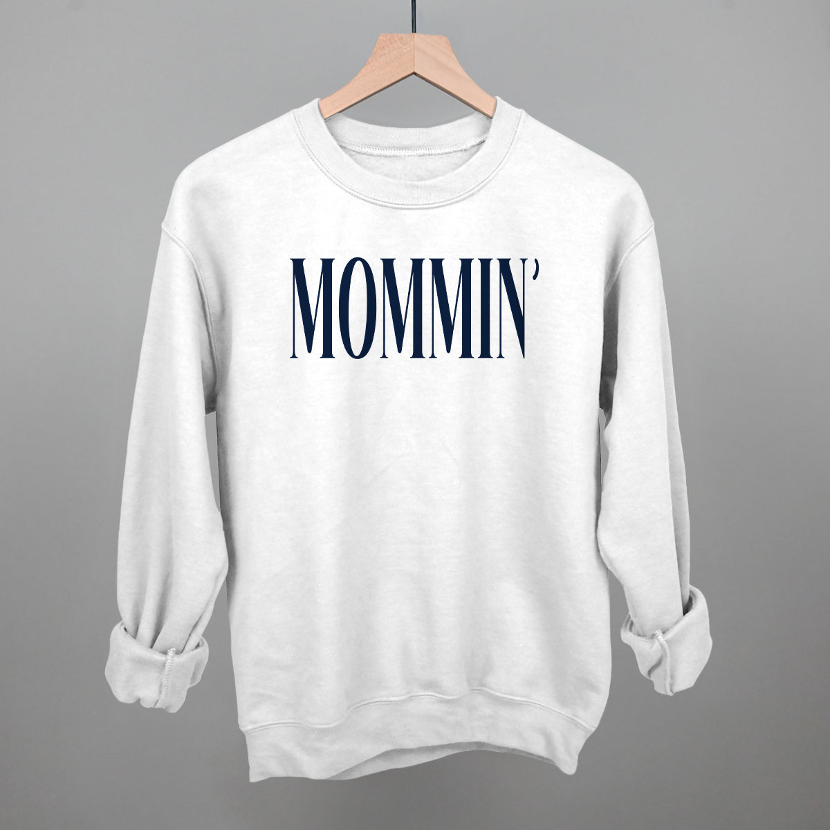 Mommin' Blue Text