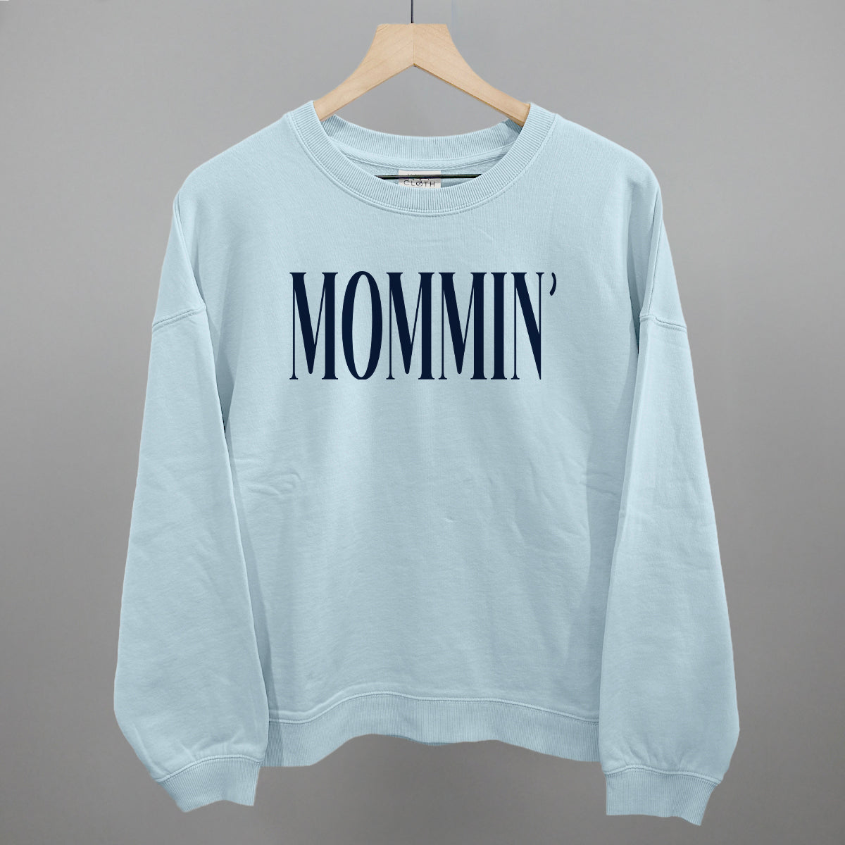Mommin' Blue Text